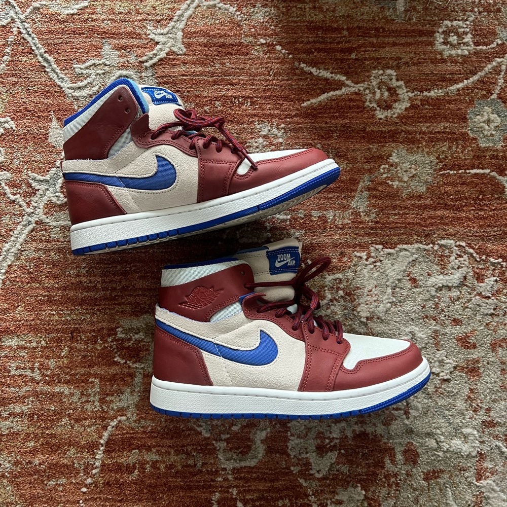 NIKE JORDAN ZOOM AIR SNEAKERS